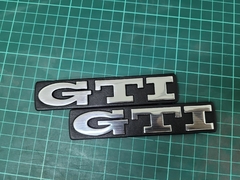 Par Emblema Gti Lateral Gol G2 (Bola) 8v - comprar online