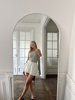 Skort Aster en internet