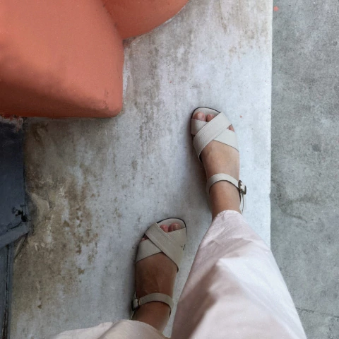 Sandália Camila gelo - comprar online