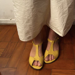 Sandália Marcela mostarda