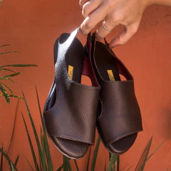 Sandália Clara café