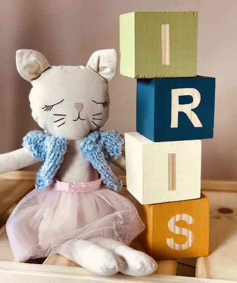 Gatita Iris