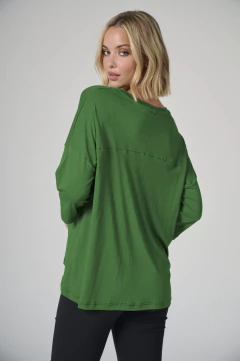 ART 2756 REMERON MANGA 3/4 CUELLO V LISO VERDE en internet