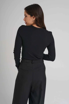 ART 2716 REMERA DE MORLEY SOFT CUELLO REDONDO NEGRO - comprar online