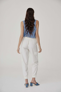 PANTALON SASTRERO CARGO TWILL BLANCO - comprar online