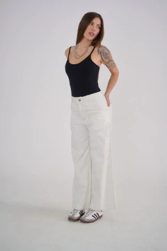 Imagen de ART 2631 PANTALON GABARDINA ELASTICA CON PINCELADAS FOIL CRUDO