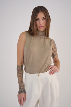 ART 2587 MUSCULOSA MEDIA POLERA GAMUZA MULTITACHITAS BISON en internet
