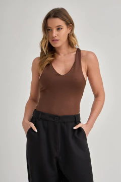 ART 2841 BODY METALIZADO CUELLO V CAFE - tienda online