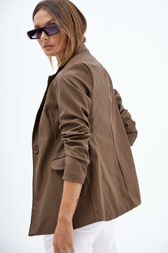 BLAZER ECO CUERO CHOCOLATE en internet