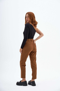 PANTALON SASTRERO CHOCO - comprar online