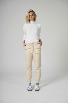 PANTALON CHUPIN ECO CUERO BEIGE - Rock & Stories