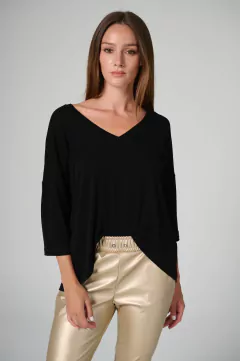 ART 1850 REMERA DE CREPPE MANGA 3/4 NEGRO en internet