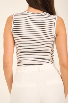 ART 2814 MUSCULOSA RAYADA CUELLO V BLANCO - Rock & Stories