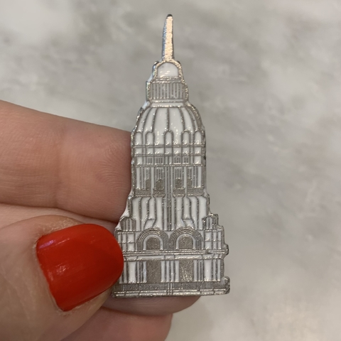 Broche metálico cúpula Barolo