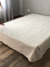 OPORTUNIDAD- CUBRE SOMMIER CON TABLAS ENCONTRADAS (TWIN 90X190X30) BLANCO - comprar online