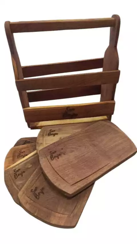 Valija con 6 platos rectangulares de algarrobo