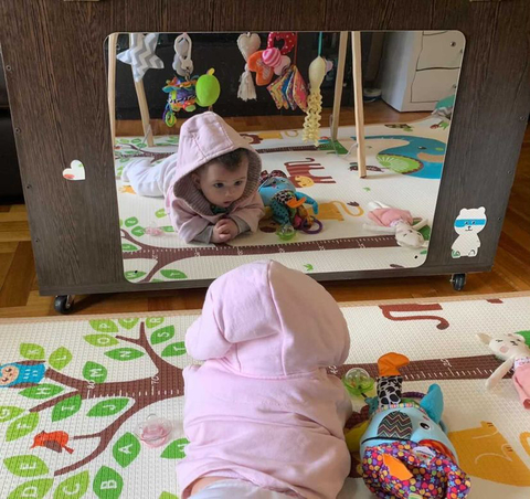 Espejo acrílico en forma de rectángulo con puntas redondeados