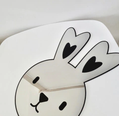 Espejo Acrílico con diseño de Conejo con corazones en las Orejas