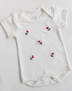 BODY BORDADO À MÃO MINI FLORZINHA - comprar online