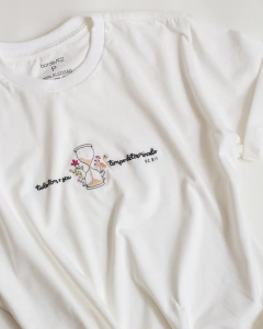 CAMISETA BORDADA À MÃO ECLESIASTES 3