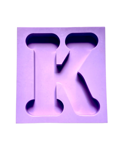 R673 Molde de silicone luminária letra K resina decorar