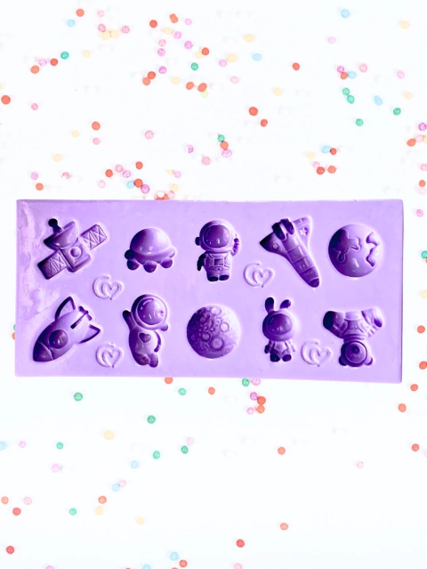 F1692 MOLDE DE SILICONE ASTRONAUTA CONFEITARIA BISCUIT