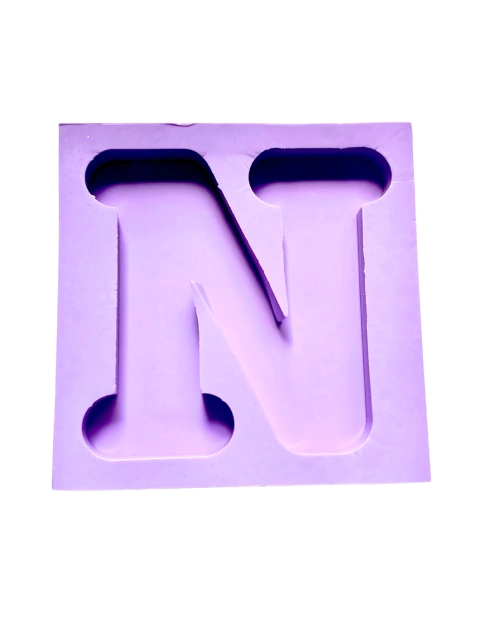 R676 Molde de silicone luminária letra N resina decorar
