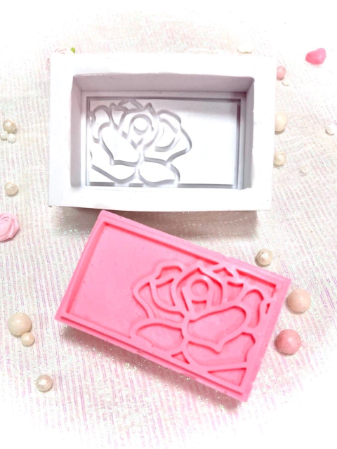 SB8 MOLDE DE SILICONE SABONETE VELA ROSA RETÂNGULO