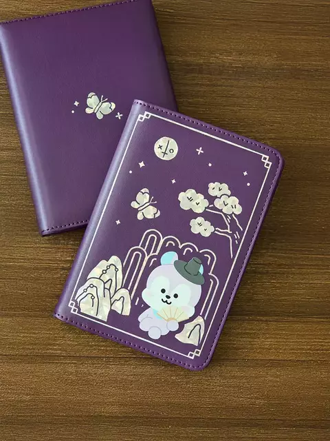 [BTS ] BT21 MANG Premium K Edition Mother-of-pearl Graphic Passport Case (CAPA PARA PASSAPORTE) - comprar online