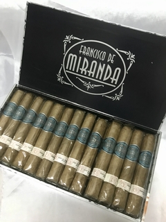 Francisco de Miranda Robusto Linea Azul x 25 Unidades En Hermosa Caja Origen República Dominicana