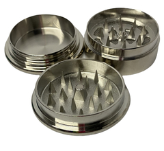 Imagen de Picador Metálico de 3 Piezas.Varios Motivos 5 cm. de Diámetro x 2.7 cm de Alto