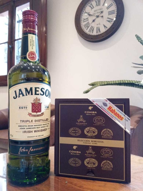 Promo Selección de 6 Habanos Robustos + Jameson