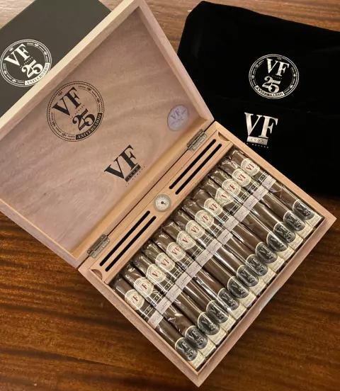 VegaFina 1998 25 Aniversario - Cum Laude Caja x25