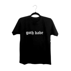 Remera GOTH BABE