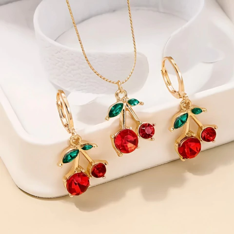 Set Collar Y Aros Con Dije De Cerezas En Cristal Rojo - comprar online