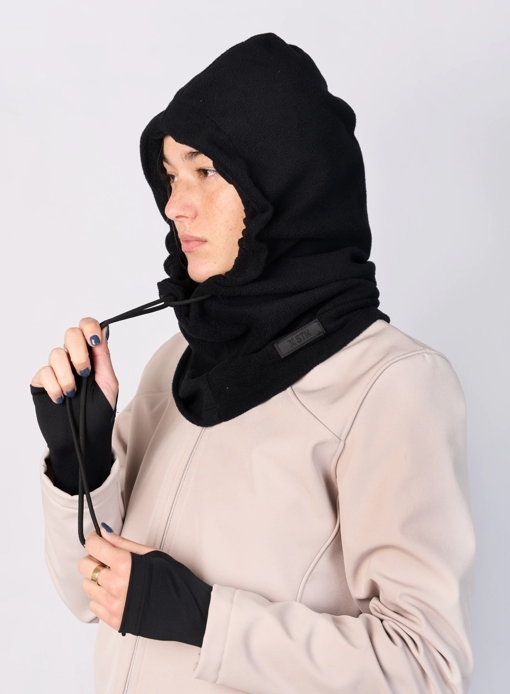 CAPUCUELLO TÉRMICO NEGRO