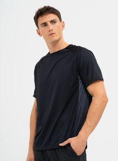 REMERA COMBINADA DEGRADEE NEGRA - comprar online