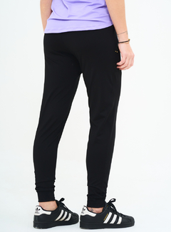 PANTALON SUSAN NEGRO - STK Indumentaria Deportiva