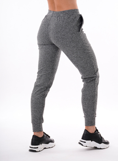 PANTALON POLISAP CON RECORTES GRIS en internet