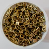 Letras Cuadradas Doradas