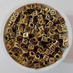 Letras Cuadradas Doradas