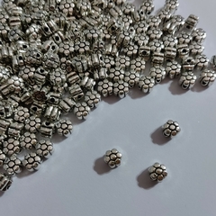10 Dijes Pasante Flor (Modelo 3)