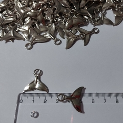 10 Dijes de Metal Cola de Sirena - comprar online