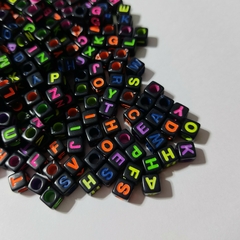 Letras Cuadradas Chicas Negro con Colores - comprar online