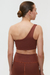TOP ONE-SHOULDER / MARRON TERRA - tienda online