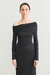 Top Ceres Skinna. Top Off-shoulder plisado negro.
