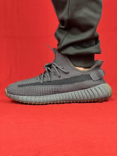 Adidas Yeezy Preto/Cinder Boost 350 Importado
