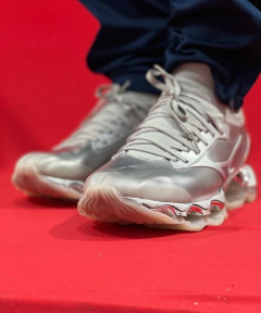 Mizuno Sorayama Prata importado premium na internet