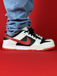 Nike dunk branco preto logo vermelho vinil nacional s