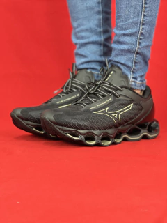 Mizuno Prophecy 12 Preto Dourado - comprar online